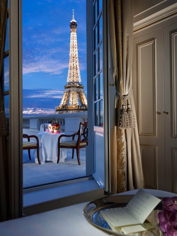 image  1 Shangri-La Hotel, Paris